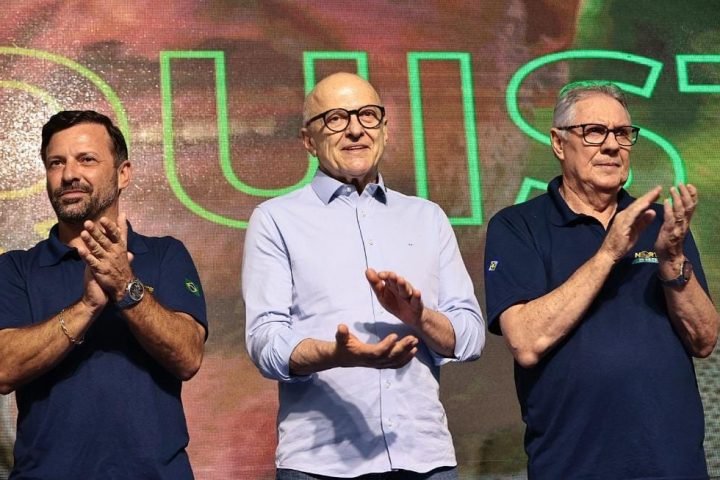 f15e8b38-2ce6-421d-8305-7b0371cc9fa9